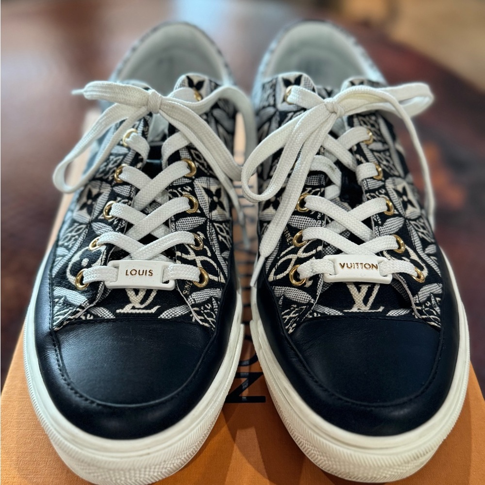 Louis Vuitton Monogram Black and White Sneakers (size 38)